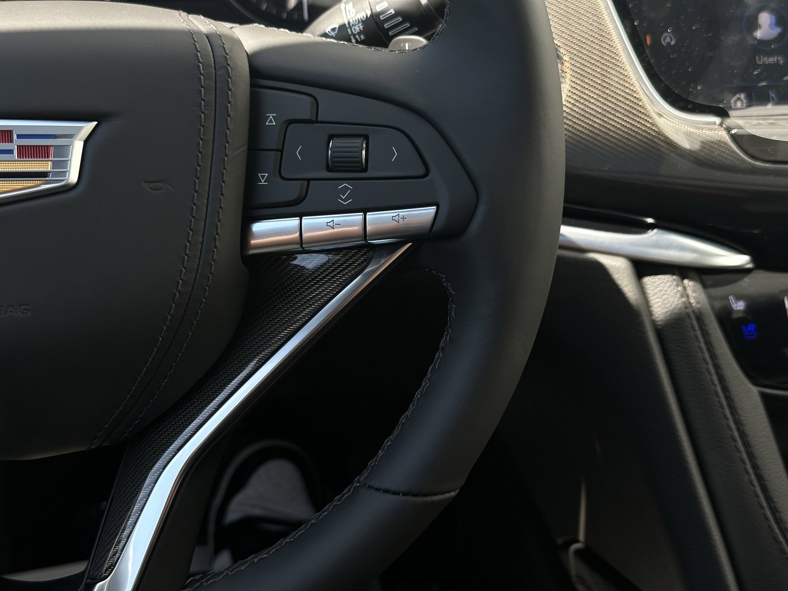 New 2025 Cadillac XT6 Premium Luxury w/ Platinum Package image 17