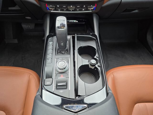 Used 2023 Maserati Levante GT AWD/4WD image 34