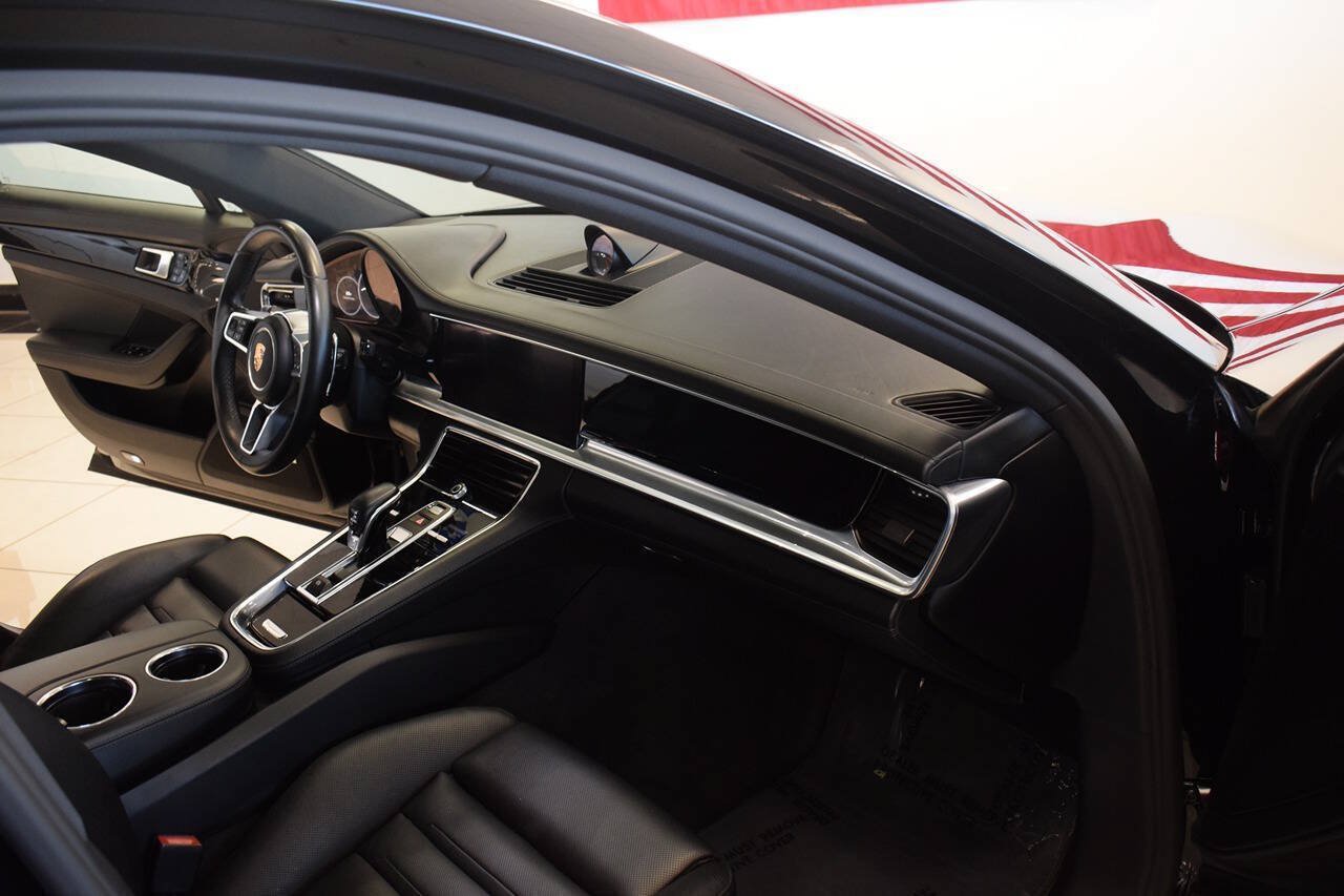 Used 2018 Porsche Panamera 4 AWD/4WD image 49
