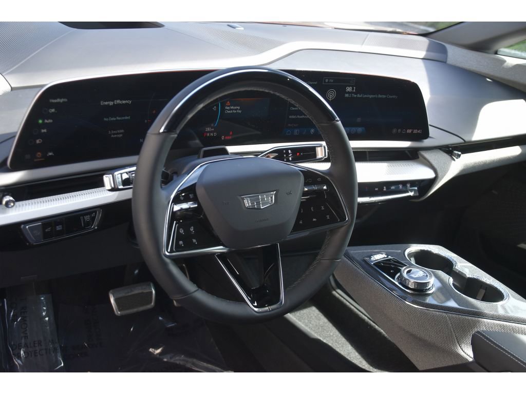 Used 2025 Cadillac Optiq Sport 2 w/ LPO, Floor Liner Package AWD/4WD image 13
