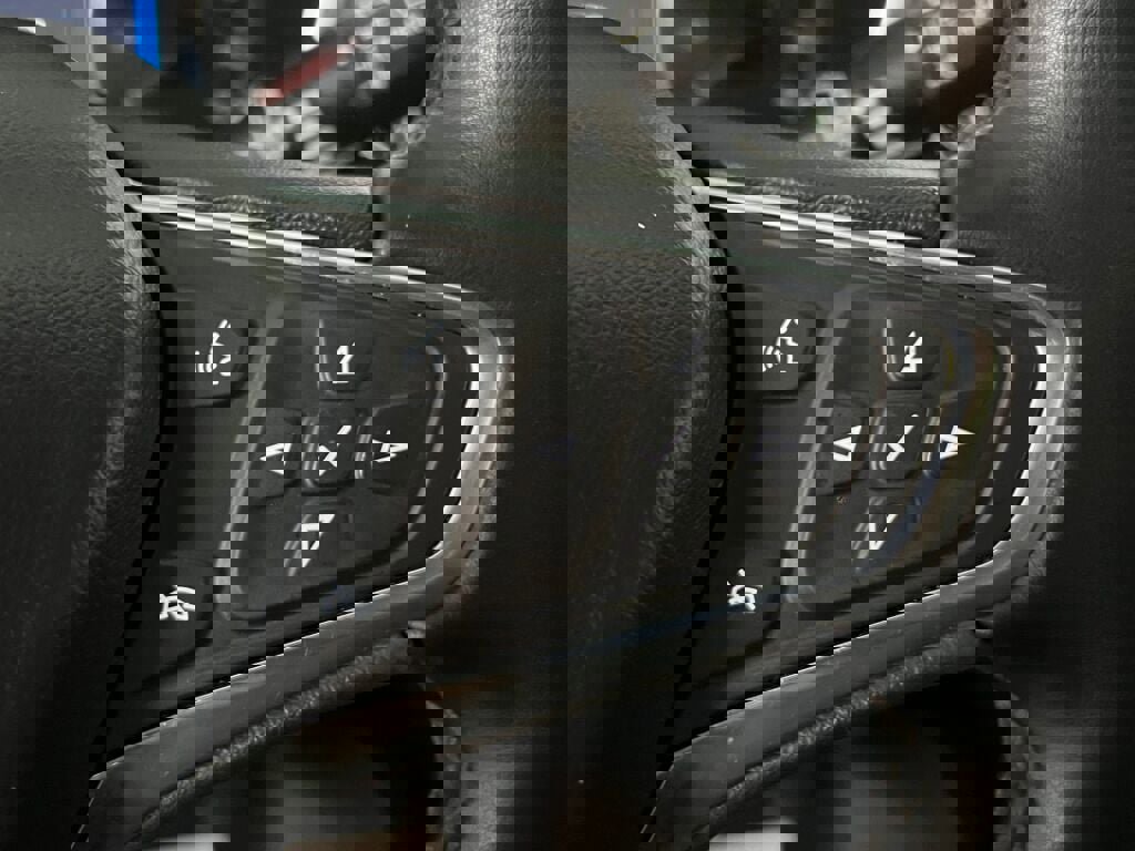 Used 2023 Chevrolet Equinox LT image 12