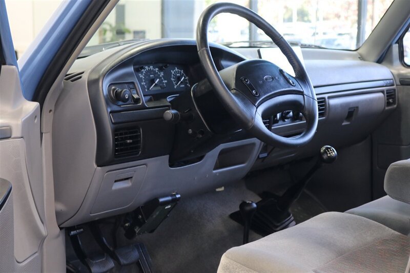 Used 1997 Ford F250 4x4 Regular Cab Heavy Duty image 76