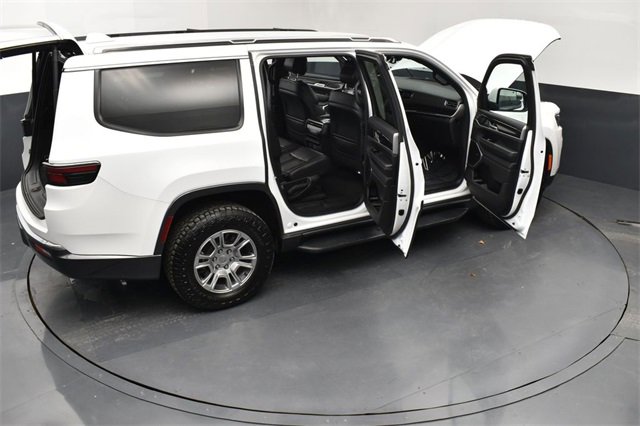 Used 2022 Jeep Wagoneer Series I image 30