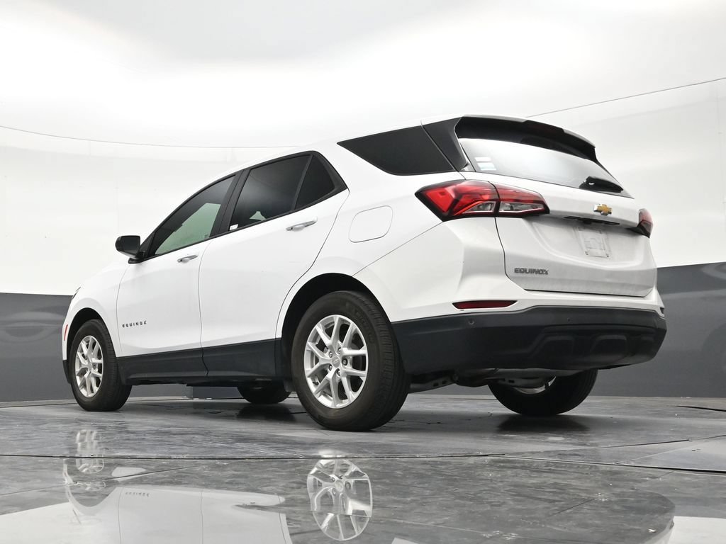 Used 2024 Chevrolet Equinox LS w/ Driver Confidence II Package FWD image 22