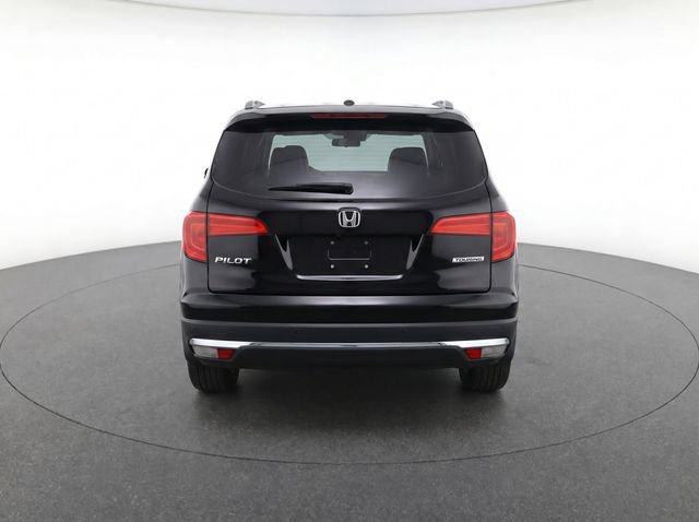 Used 2017 Honda Pilot Touring image 3