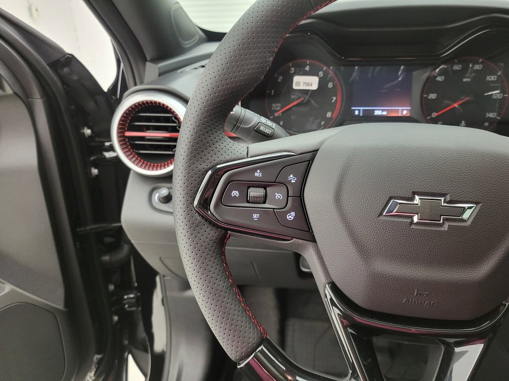 New 2026 Chevrolet Trax RS w/ Sunroof Package image 3