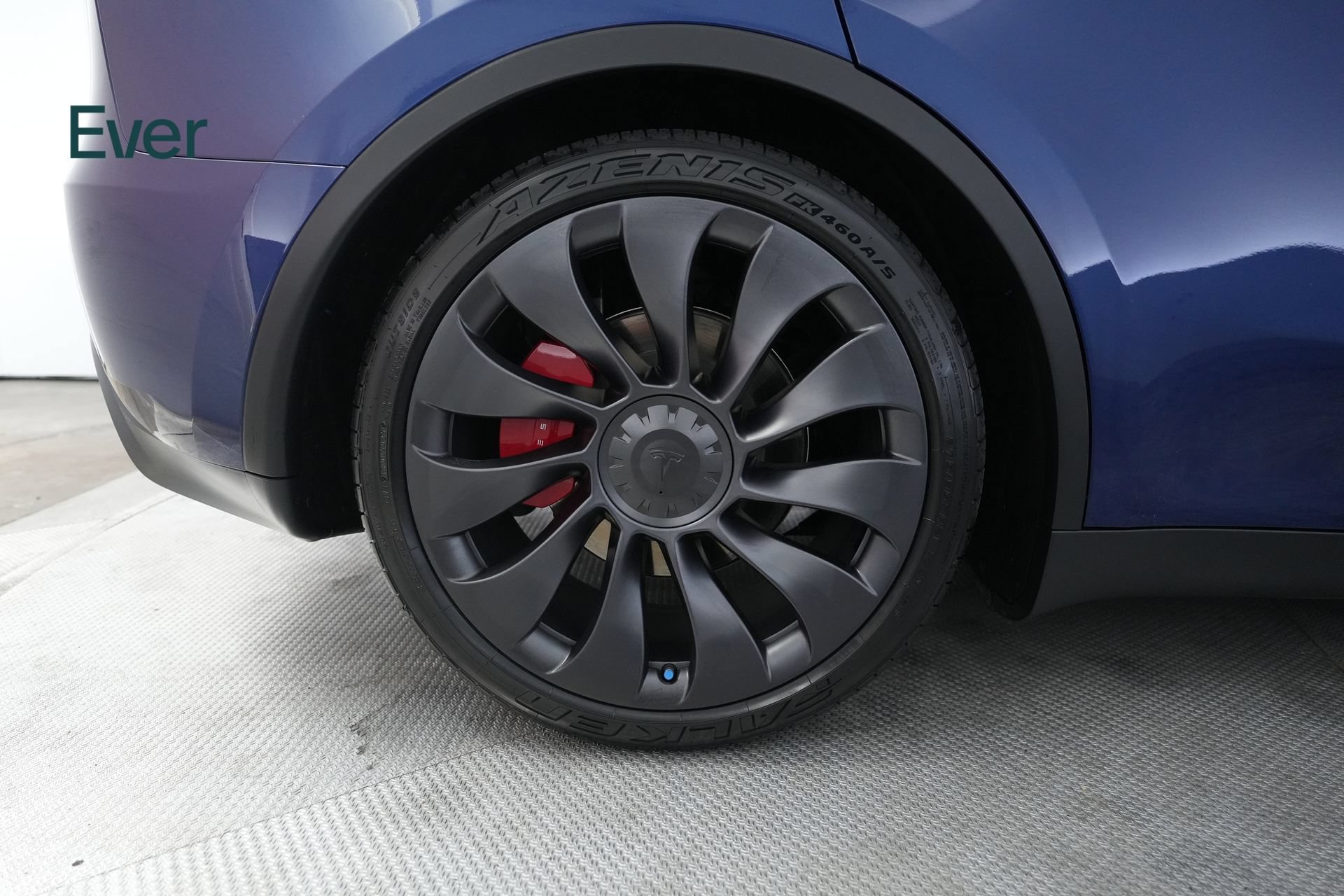Used 2024 Tesla Model Y Performance AWD/4WD image 22