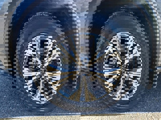 Certified 2023 Nissan Rogue SV w/ SV Premium B Package image 34