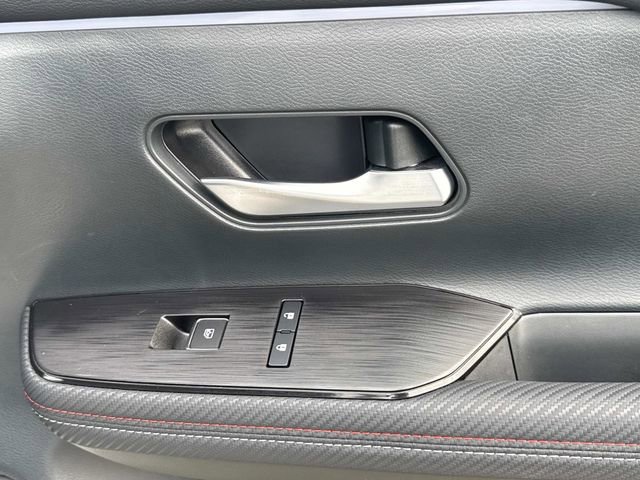 Used 2025 Nissan Kicks SR FWD image 20