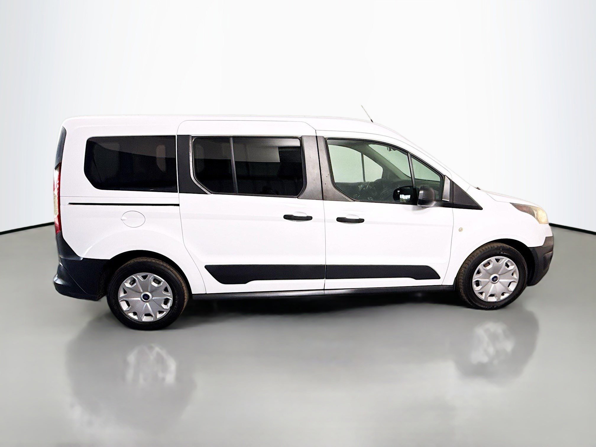 Used 2018 Ford Transit Connect XL image 11