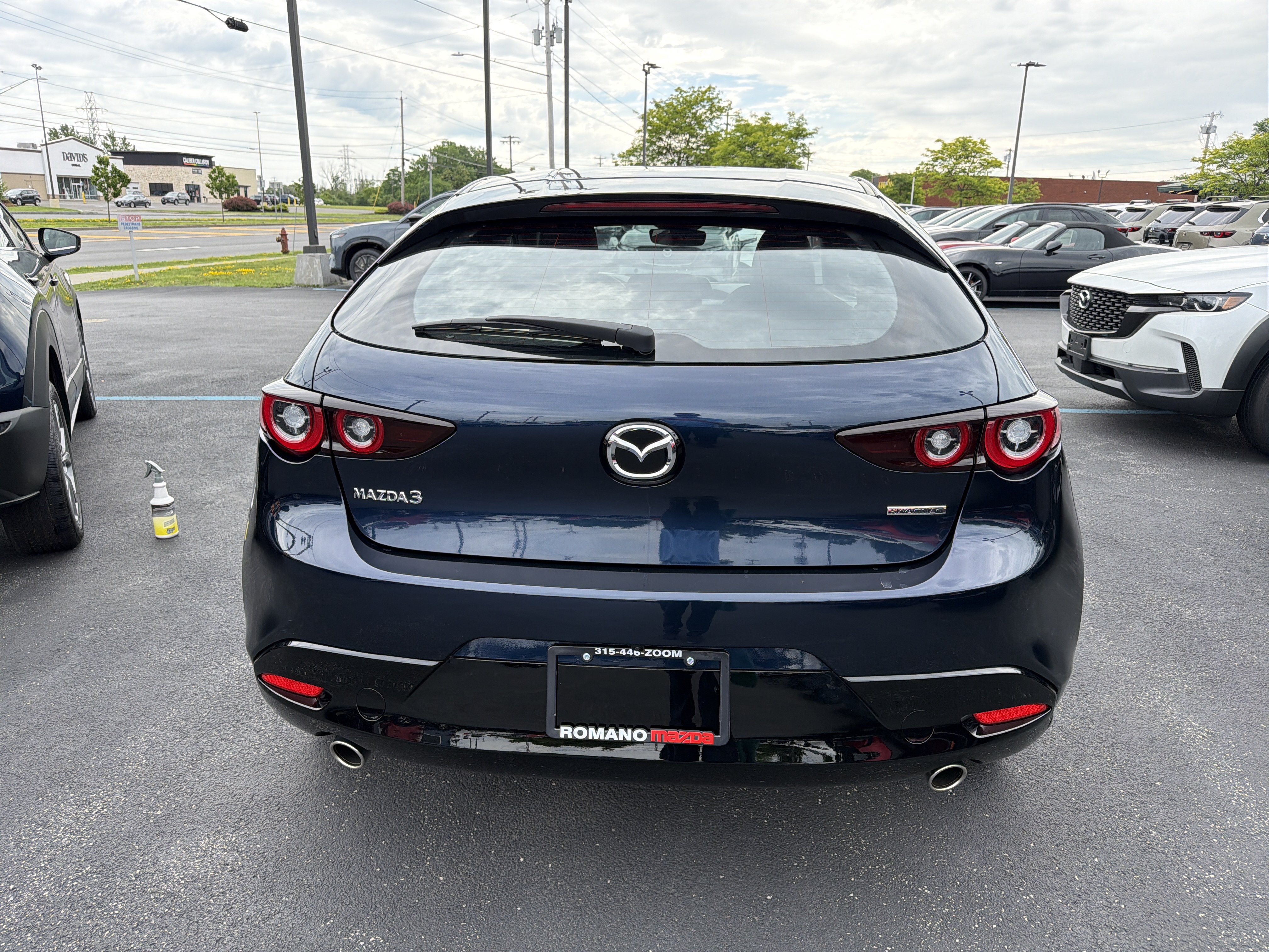Used 2024 MAZDA MAZDA3 s FWD image 6