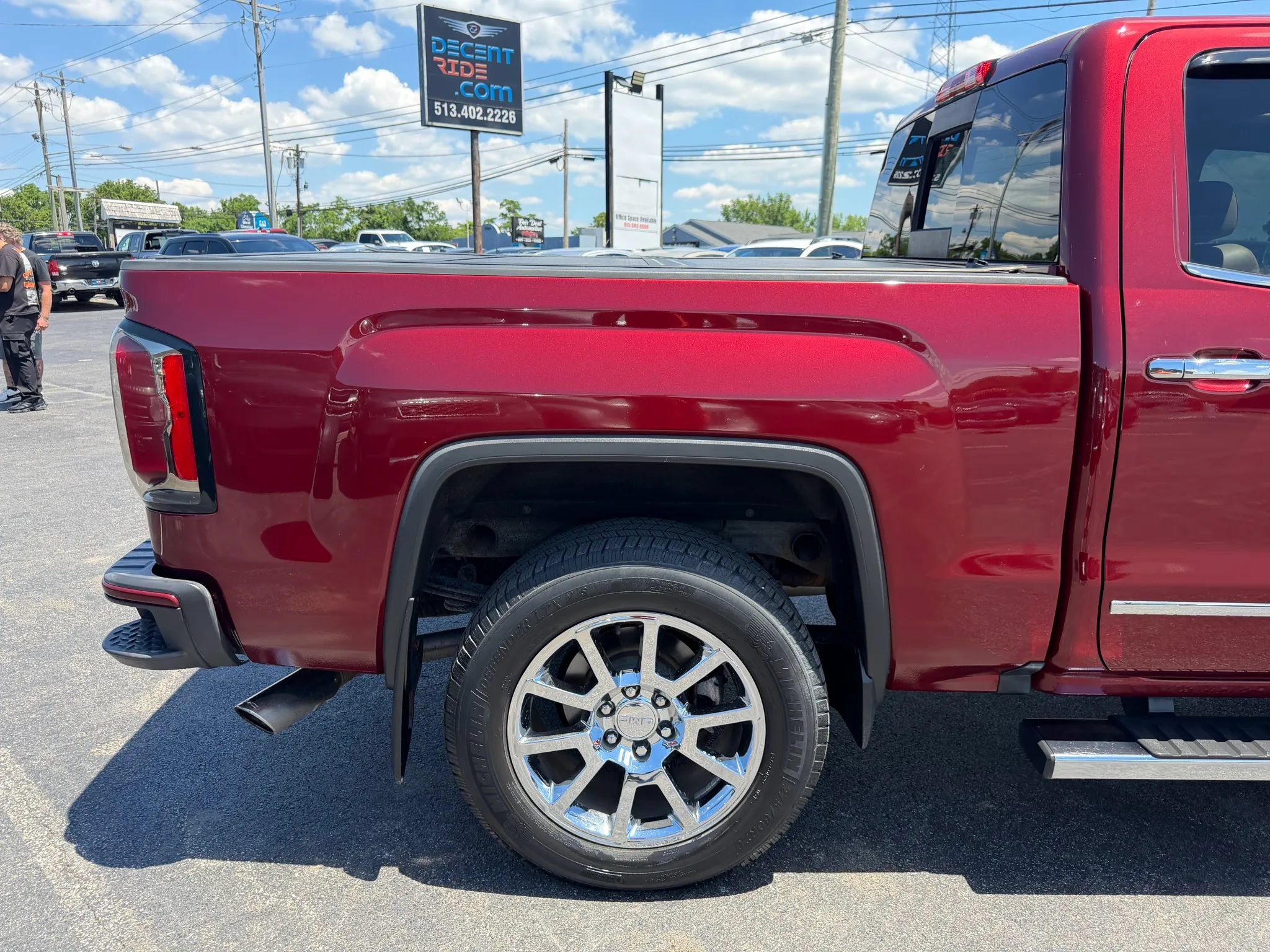 Used 2016 GMC Sierra 1500 Denali w/ Enhanced Driver Alert Package AWD/4WD image 47