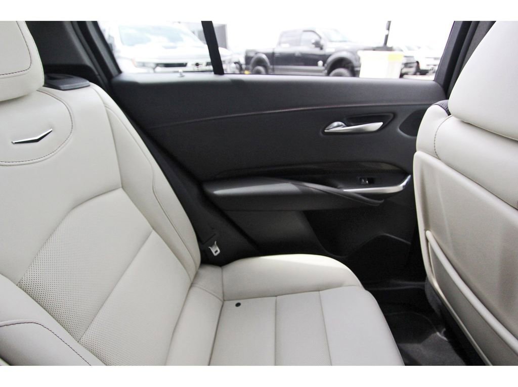 Used 2023 Cadillac XT4 Sport image 11
