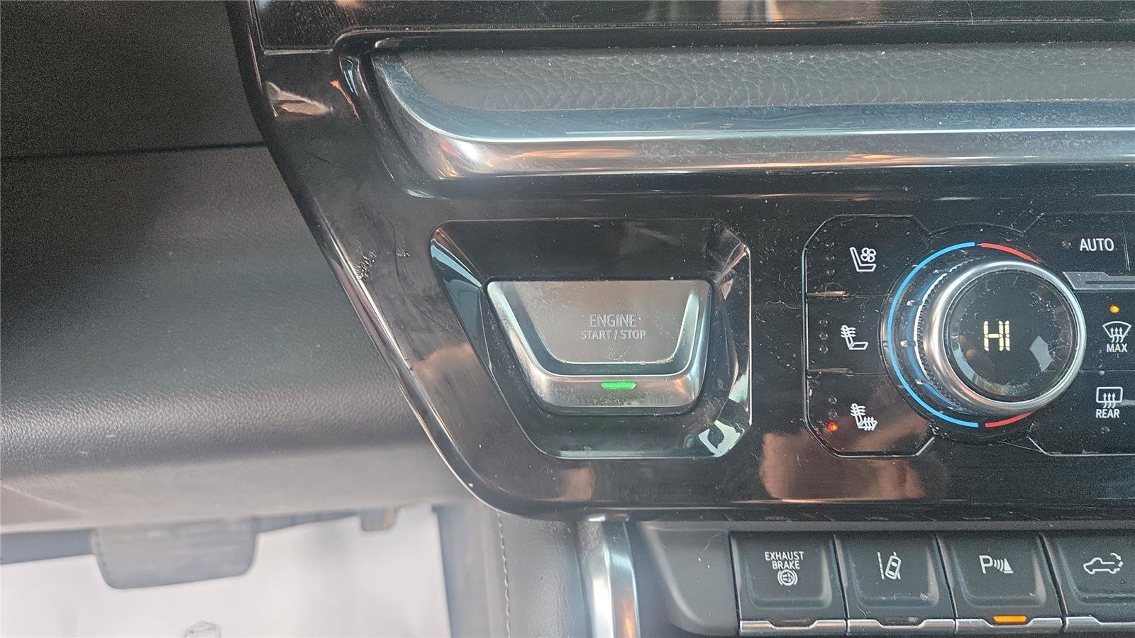 Used 2024 GMC Sierra 2500 Denali w/ Technology Package image 49