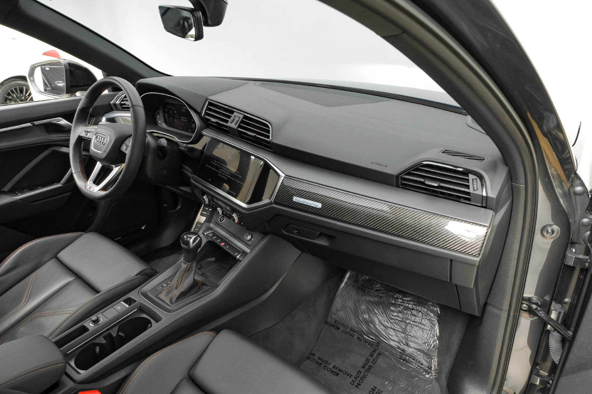 Used 2025 Audi Q3 2.0T Premium Plus AWD/4WD image 15