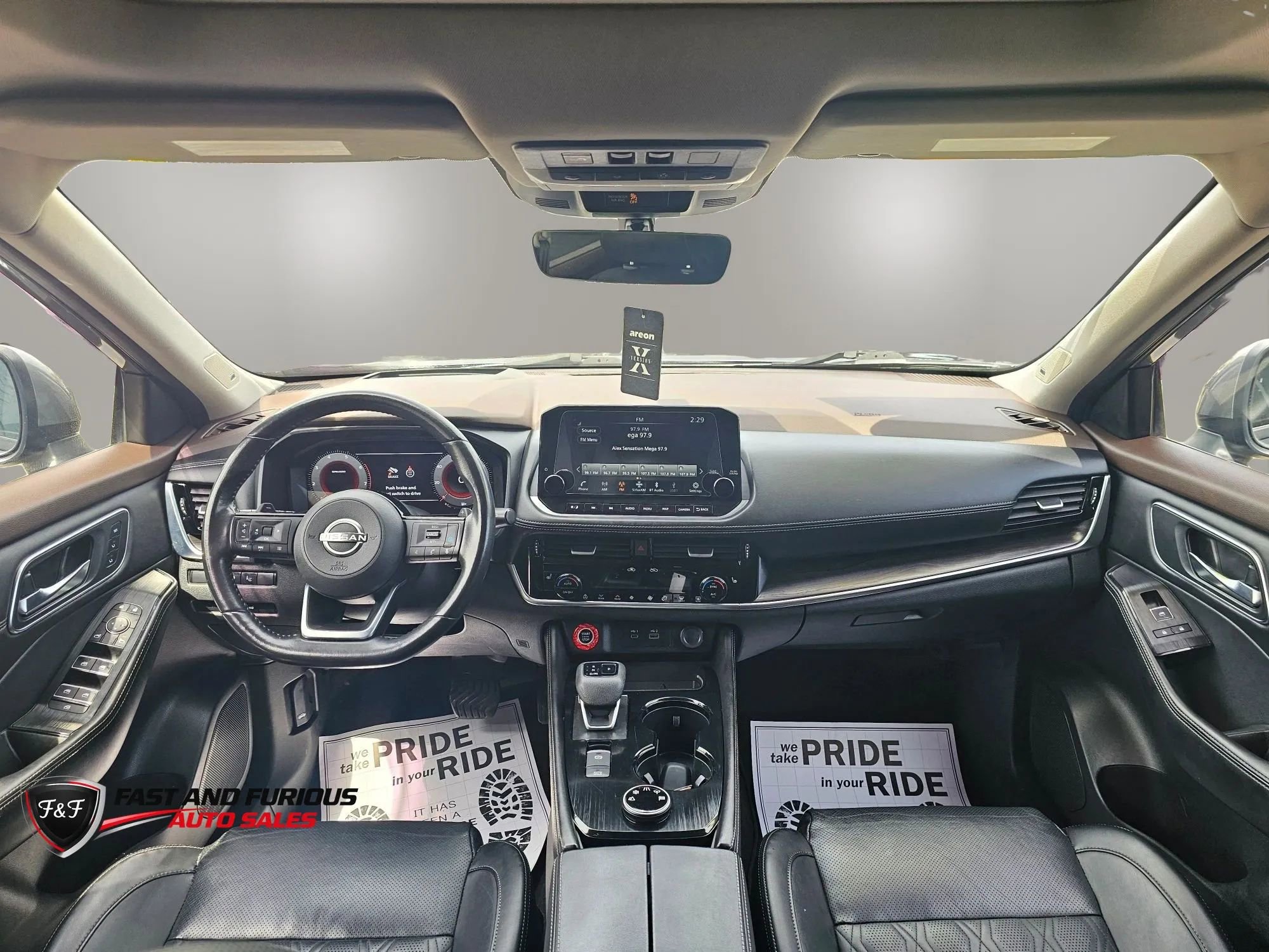 Used 2023 Nissan Rogue Platinum w/ Platinum Premium Package AWD/4WD image 10