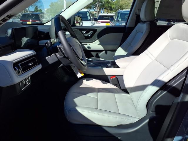 New 2026 Lincoln Aviator 2WD image 7