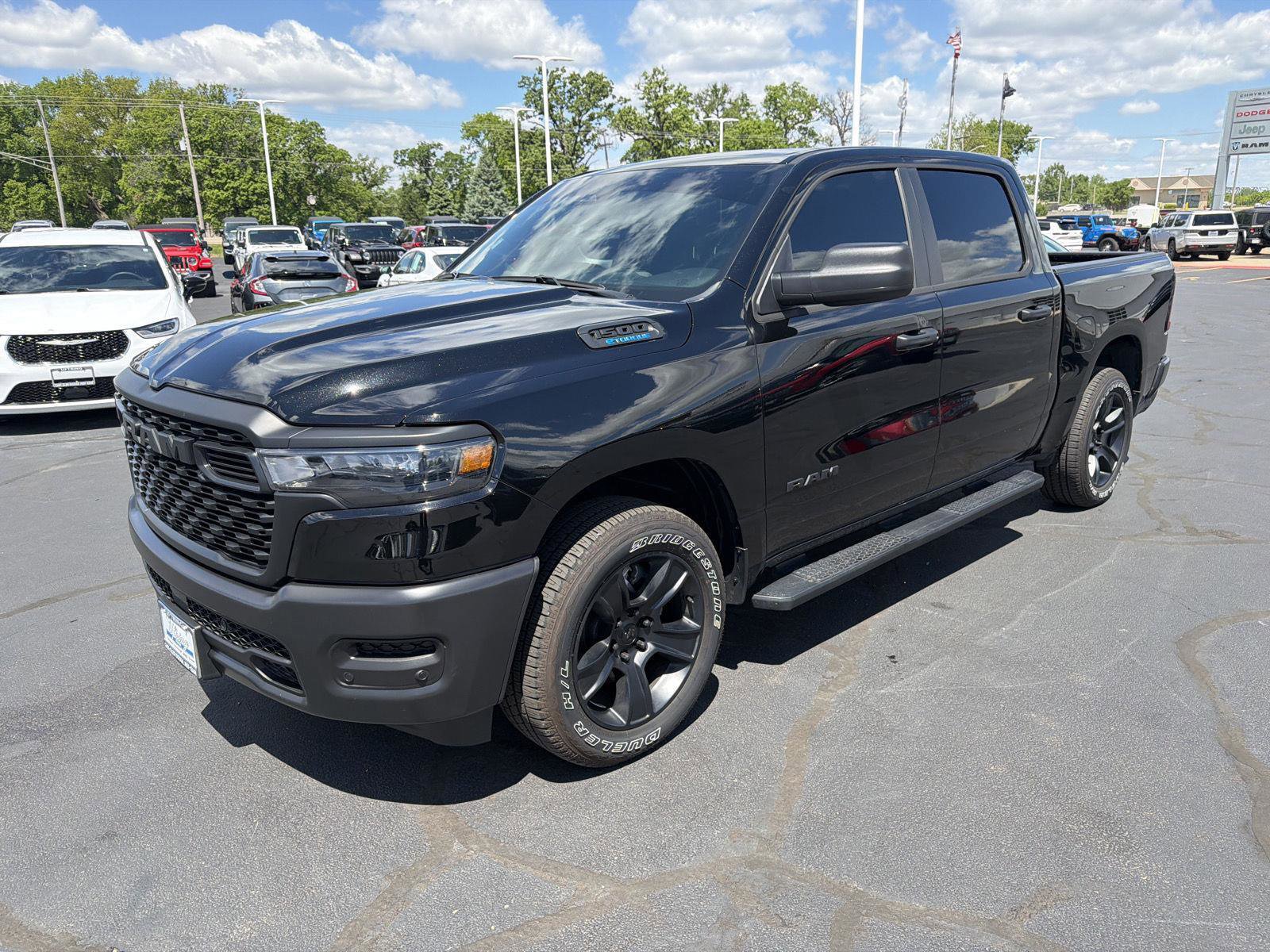 Used 2025 RAM 1500 Tradesman AWD/4WD image 2