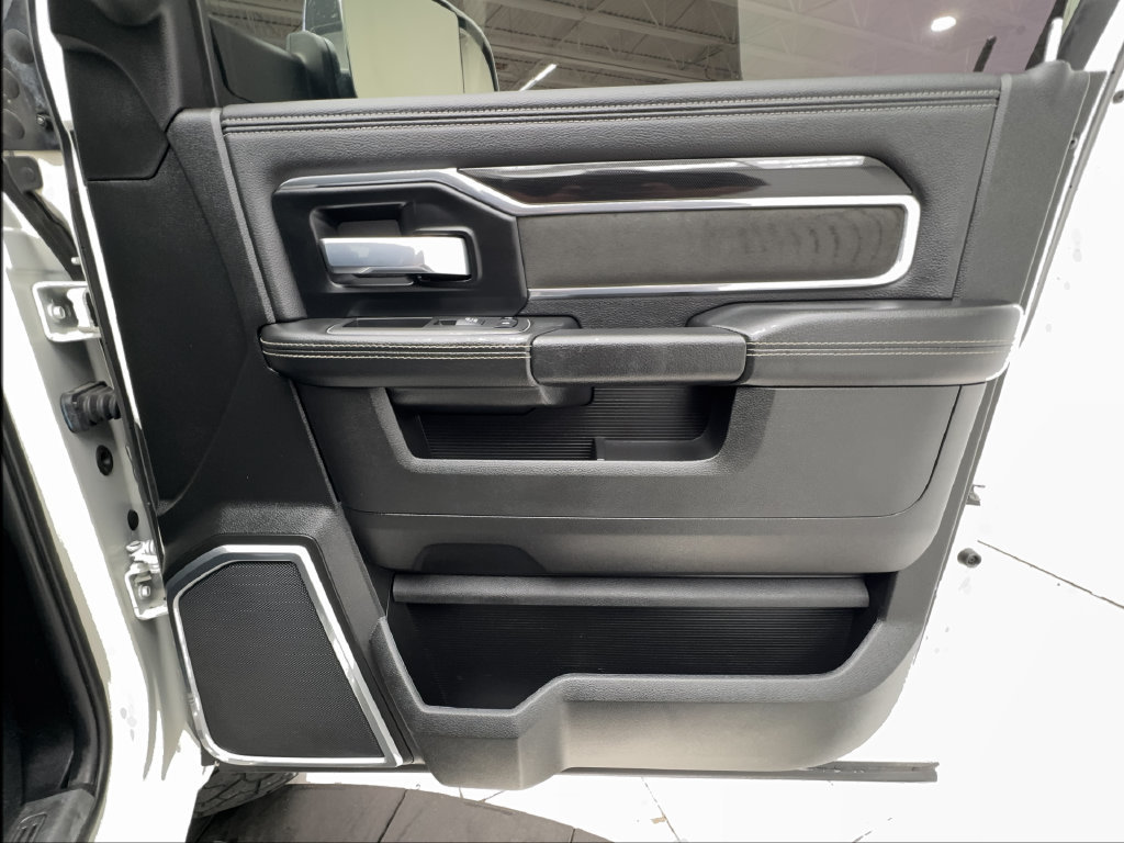 Used 2022 RAM 2500 Laramie AWD/4WD image 36