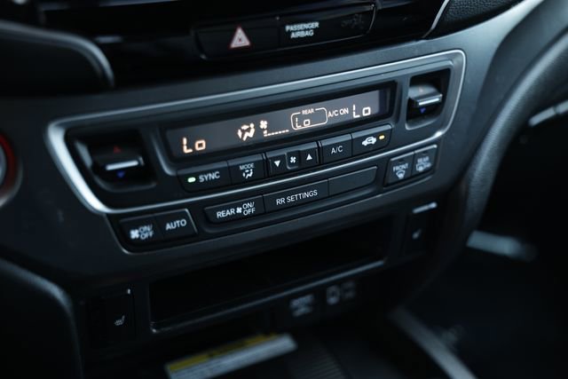 Used 2023 Honda Passport EX-L image 40