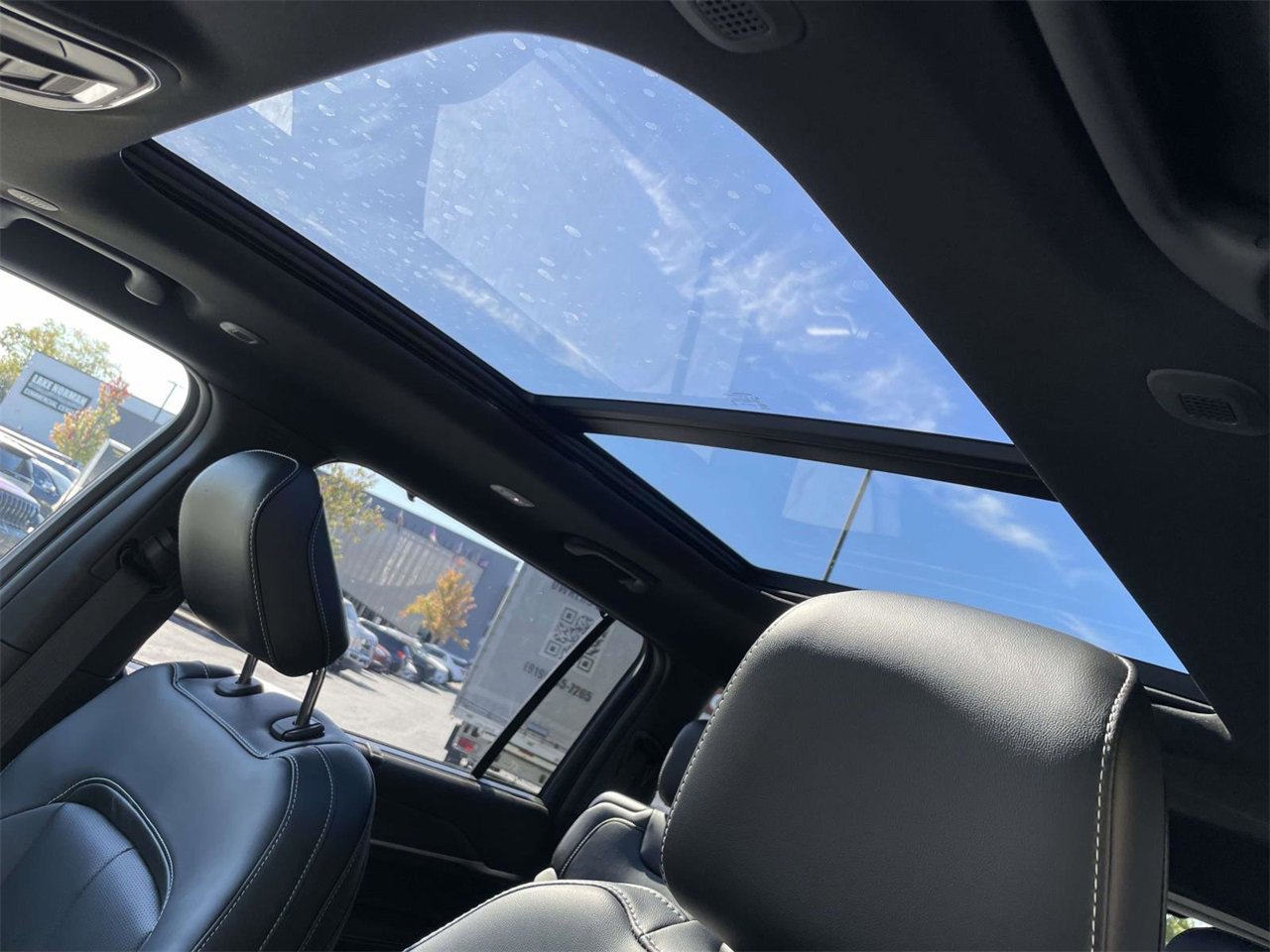 New 2025 Jeep Grand Cherokee L Limited w/ Luxury Tech Group II image 26