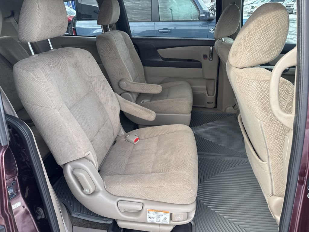 Used 2015 Honda Odyssey LX image 38