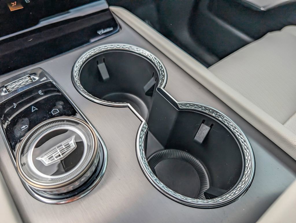 New 2026 Cadillac Vistiq Sport AWD/4WD image 32