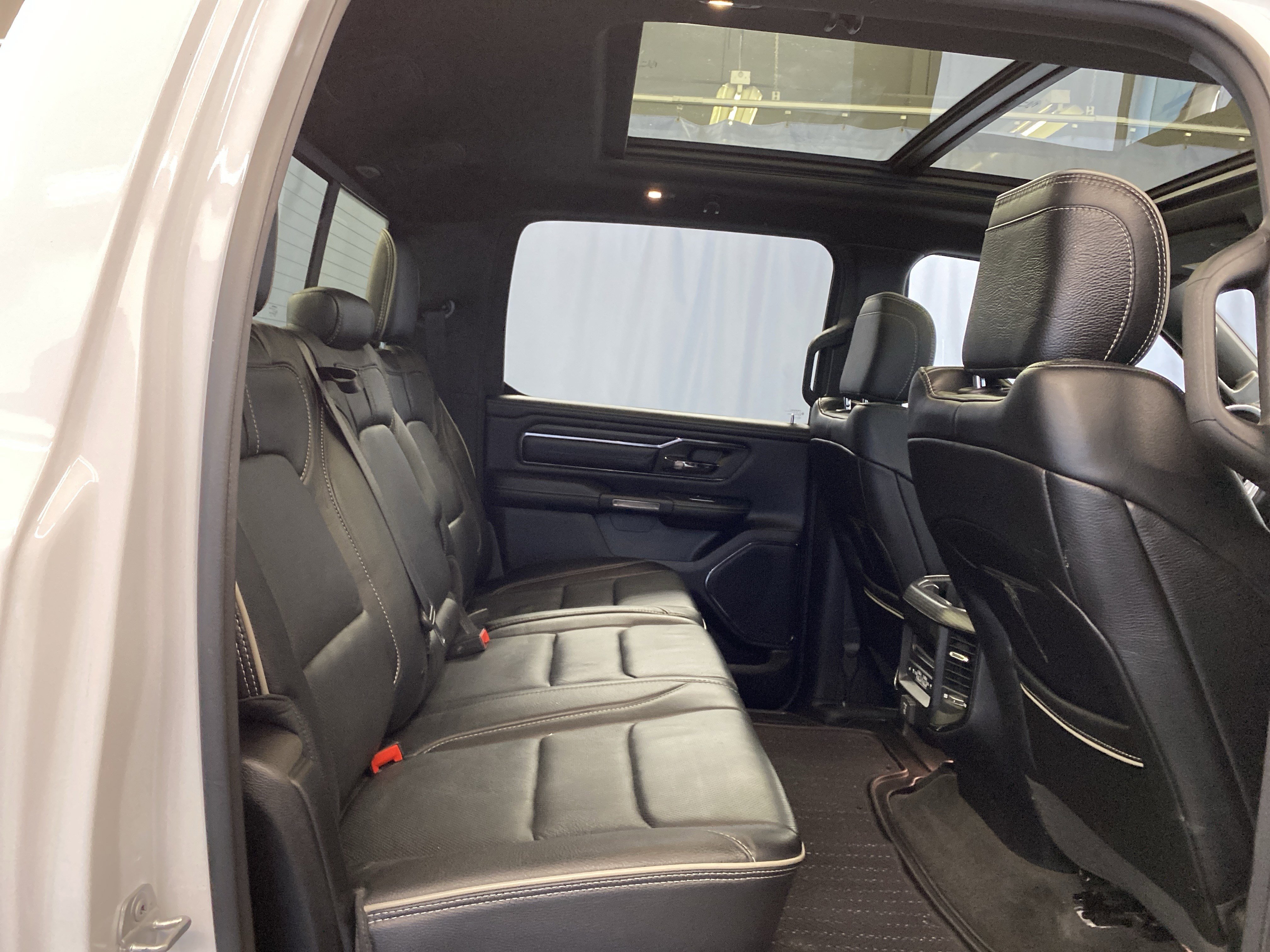 Certified 2023 RAM 1500 Limited w/ Body Color Bumper Group image 38