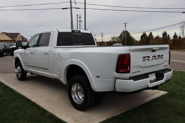 Used 2025 RAM 3500 Limited w/ Max Tow Package image 37