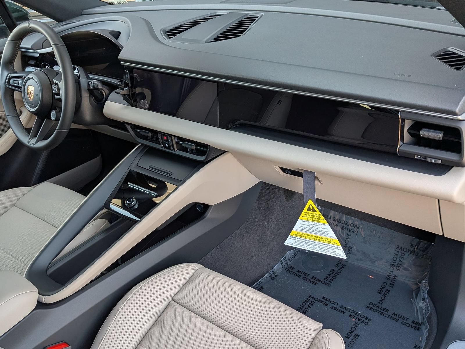 New 2026 Porsche Macan Electric RWD image 26