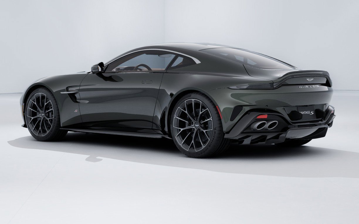 New 2026 Aston Martin V8 Vantage S image 7