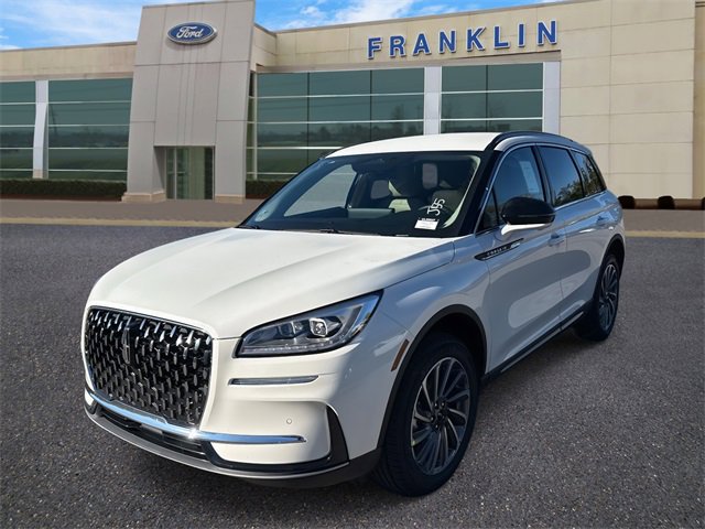 New 2026 Lincoln Corsair Reserve image 3