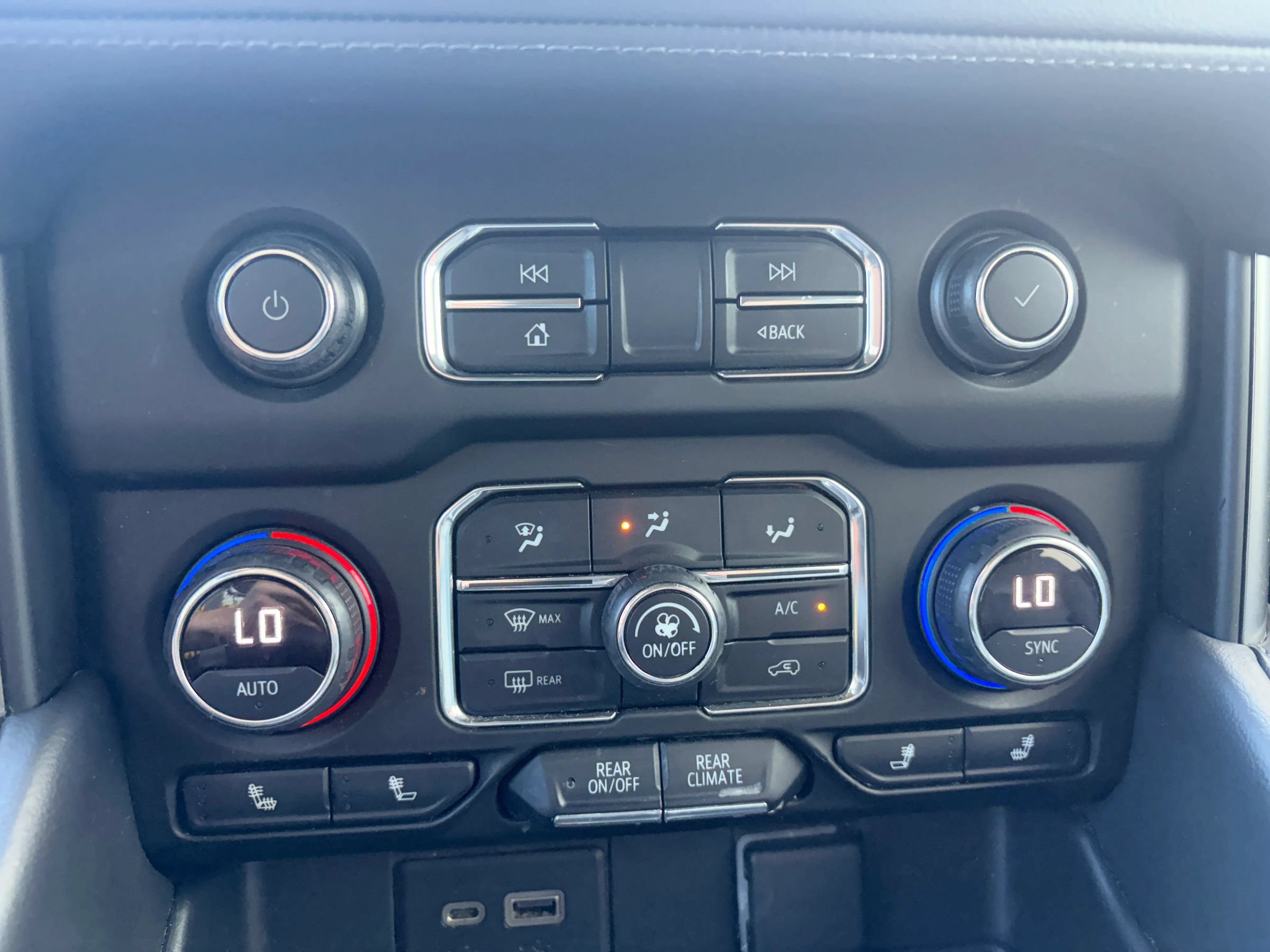 Used 2021 Chevrolet Tahoe LT RWD image 13