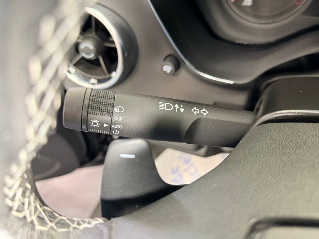 Used 2023 Chevrolet Camaro LT w/ Technology Package RWD image 11