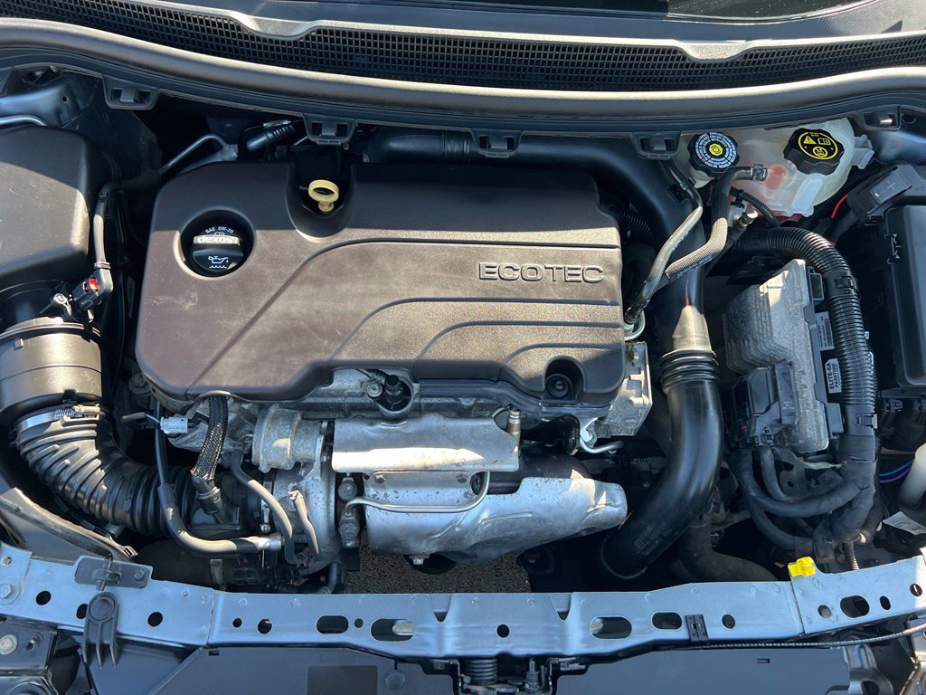 Used 2019 Chevrolet Cruze Premier FWD image 42