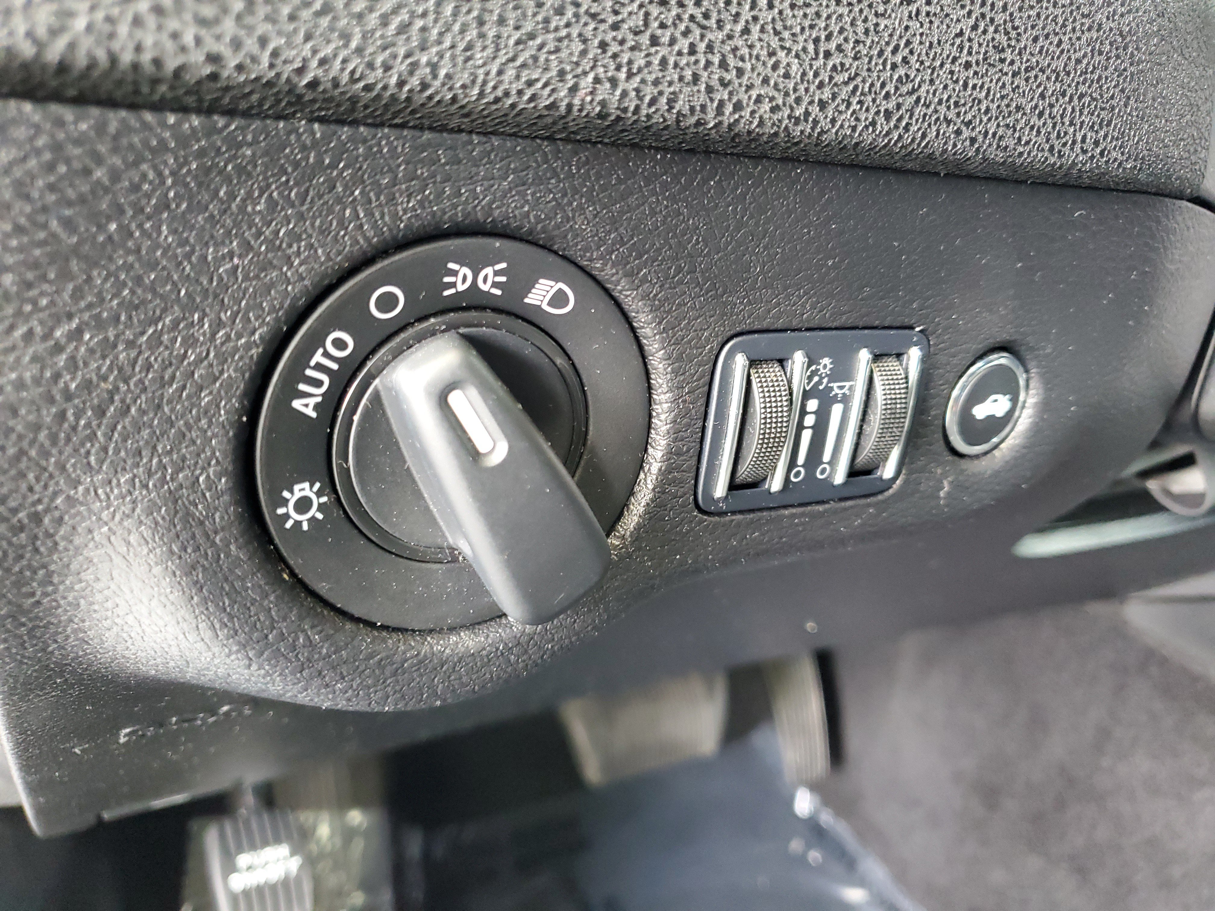 Certified 2023 Dodge Charger SXT RWD image 21