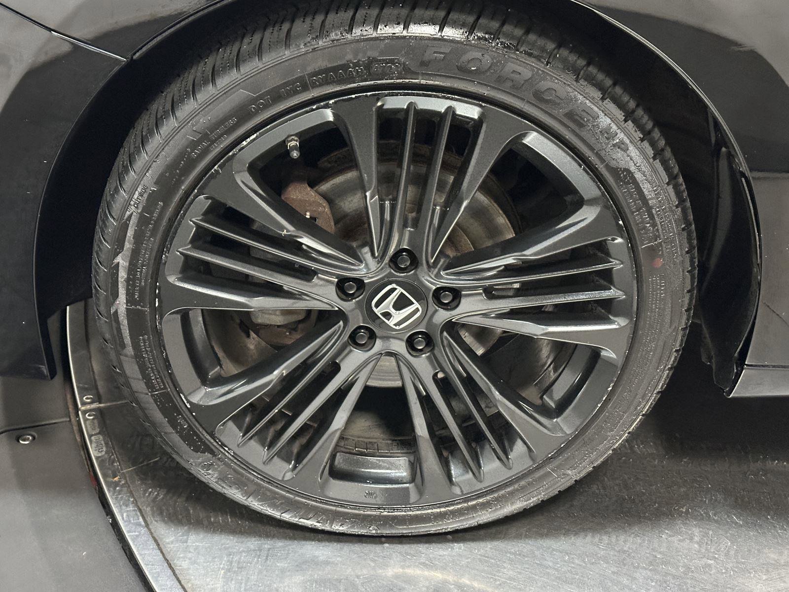 Used 2011 Honda Accord EX-L image 18