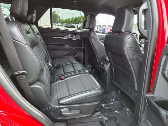 Used 2025 Ford Explorer ST-Line RWD image 13
