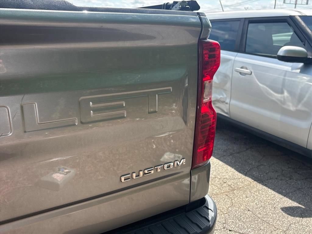 Used 2024 Chevrolet Silverado 1500 Custom AWD/4WD image 10