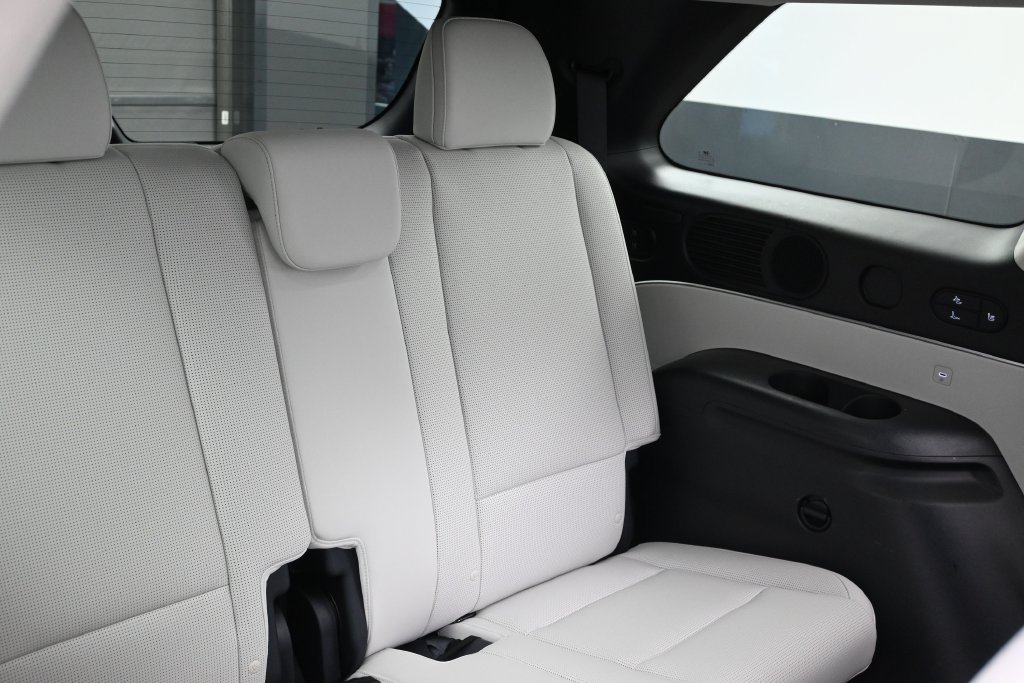 Used 2026 Hyundai Palisade Calligraphy FWD image 28