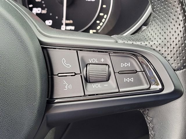 Used 2022 Alfa Romeo Stelvio Ti w/ Active Assist Plus Package image 25