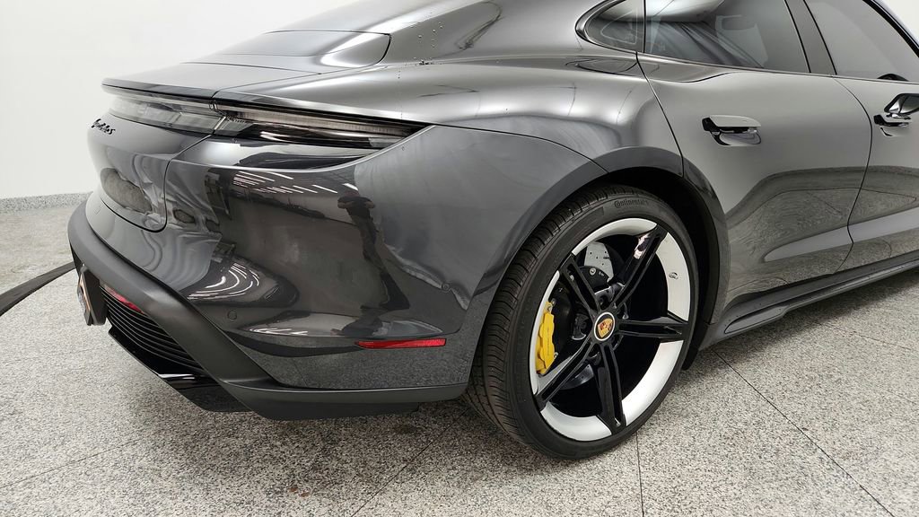 Used 2020 Porsche Taycan Turbo S AWD/4WD image 25