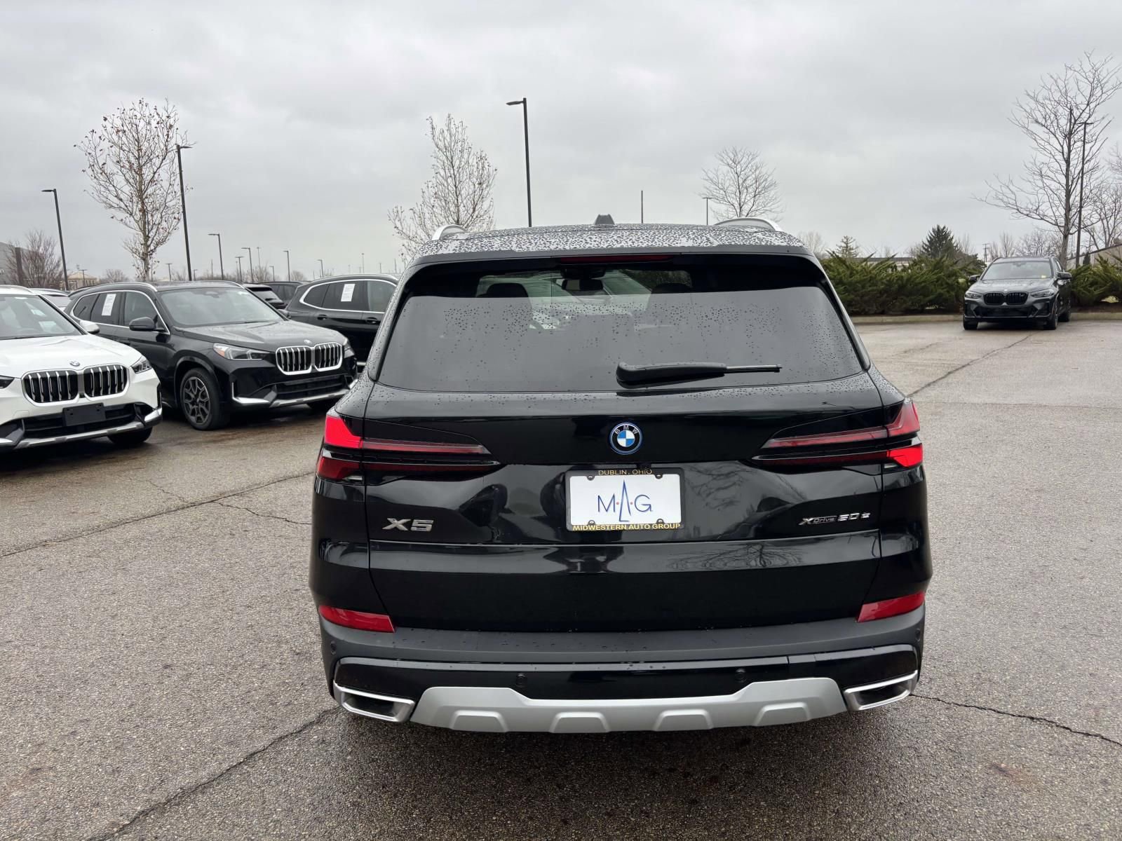 New 2026 BMW X5 xDrive50e w/ Climate Comfort Package AWD/4WD image 6