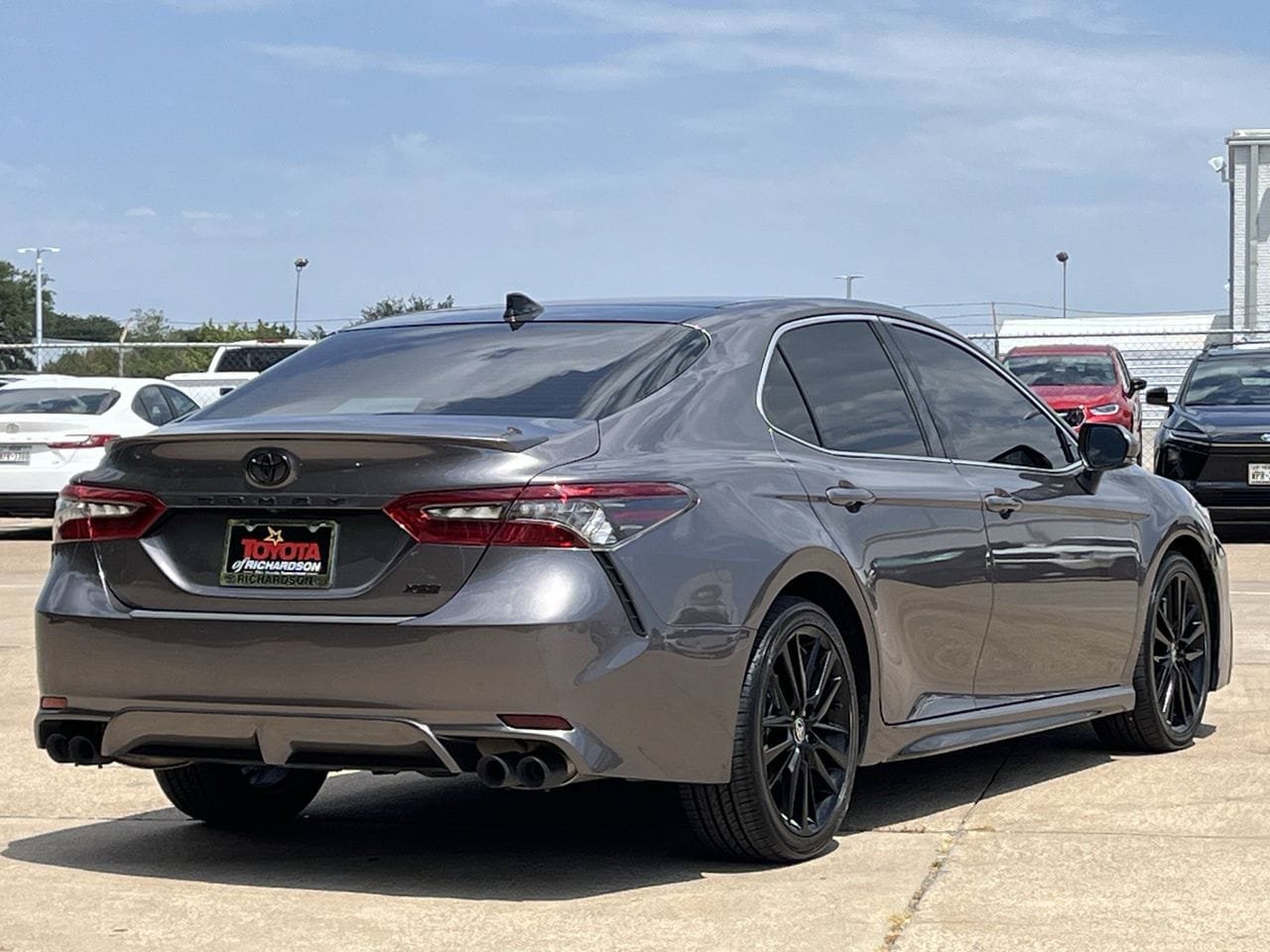 Used 2021 Toyota Camry XSE FWD image 4