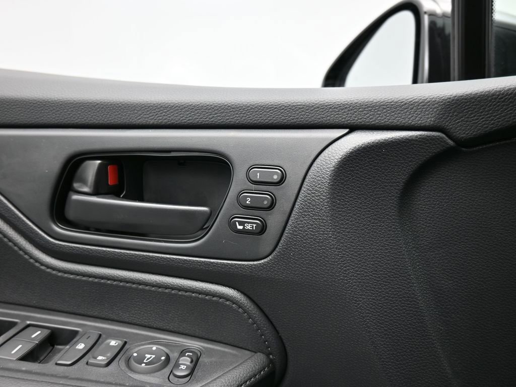 Certified 2026 Honda Odyssey Sport-L image 32