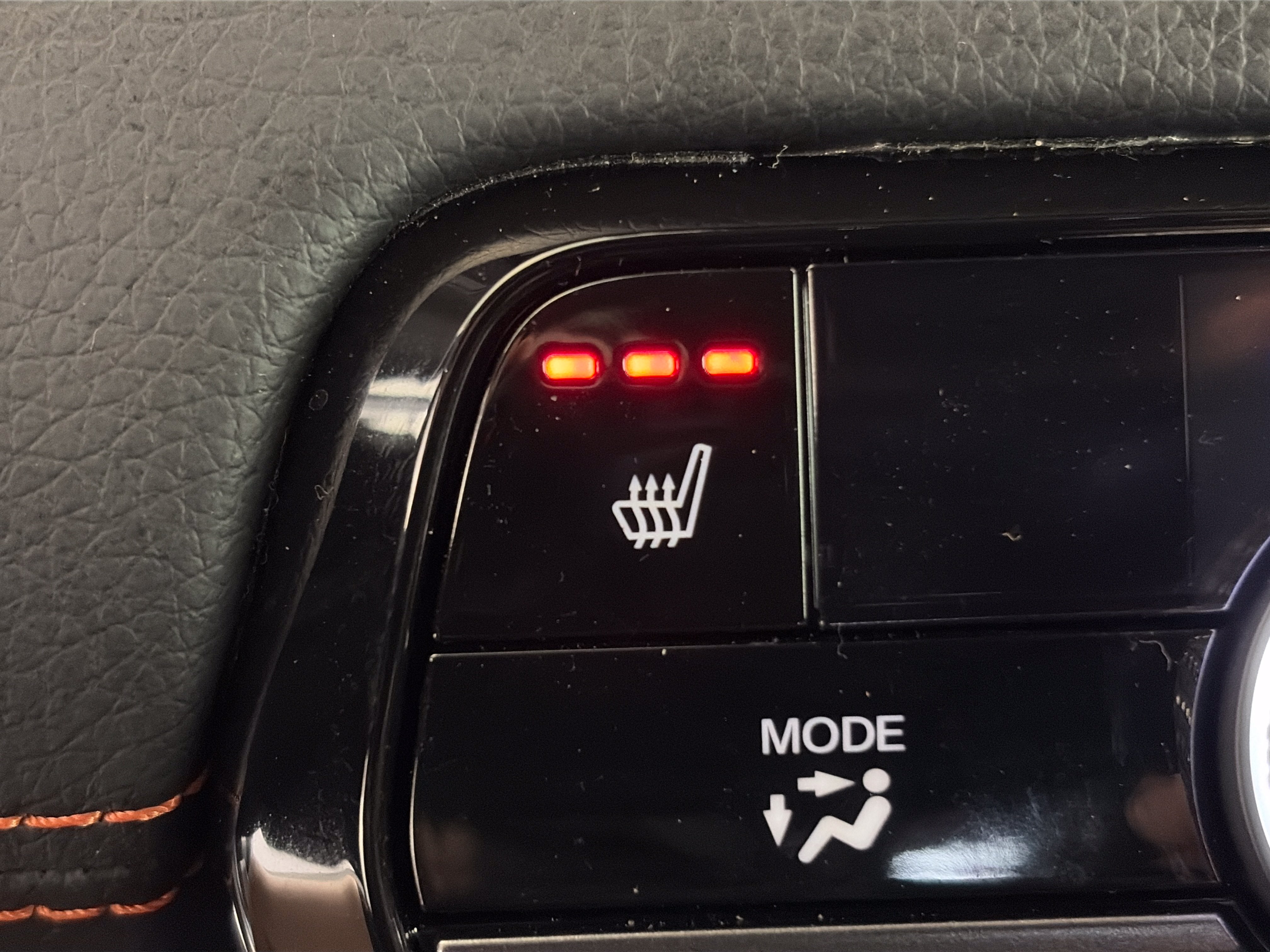 Used 2025 Honda Pilot TrailSport image 28