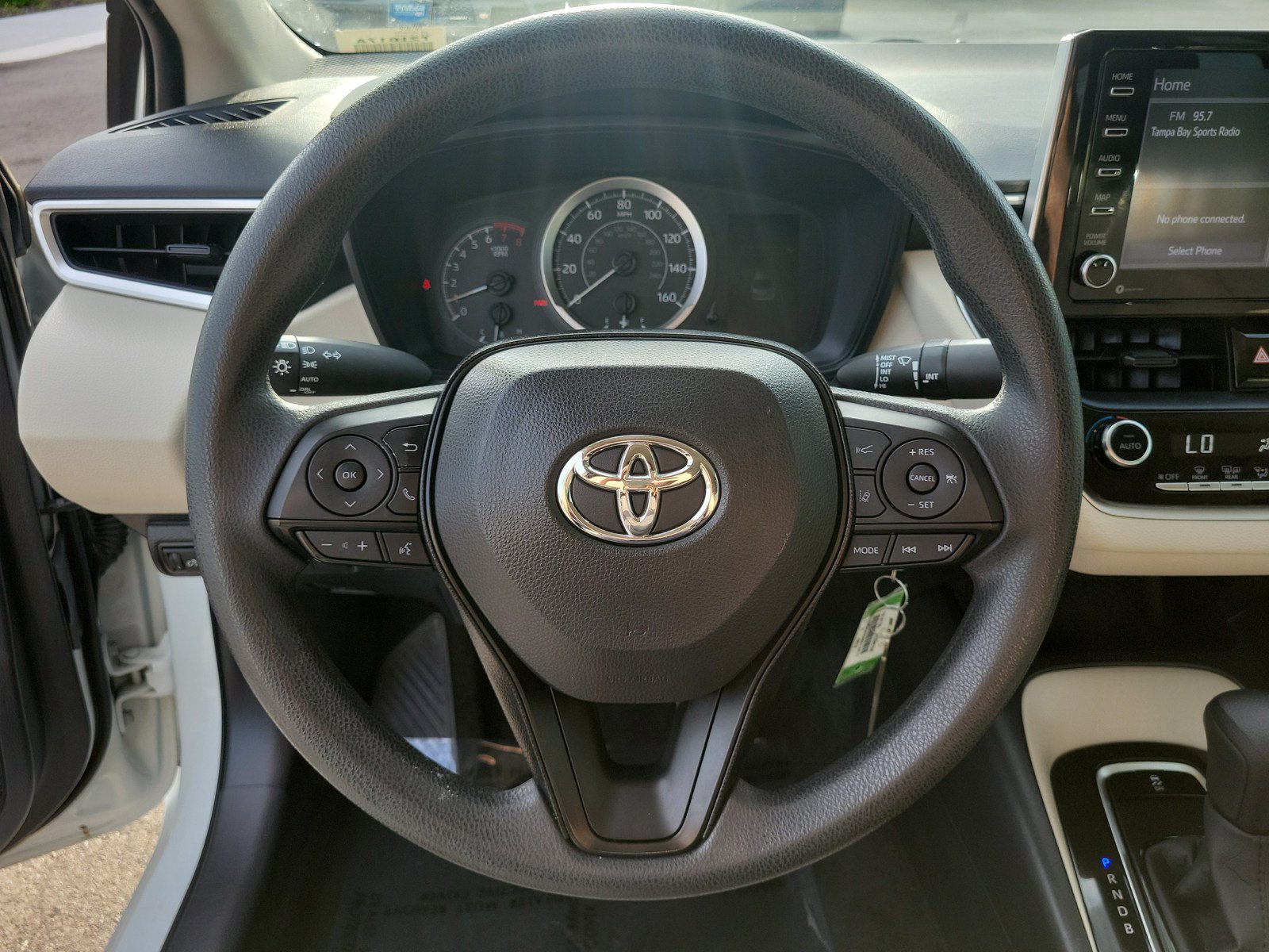 Used 2021 Toyota Corolla LE FWD image 17