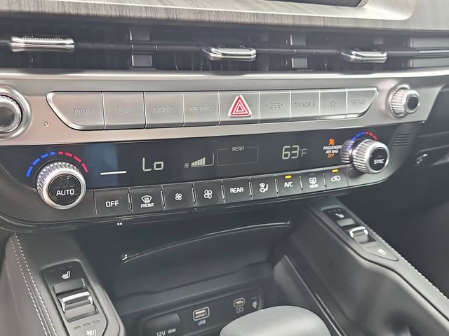 Certified 2024 Kia Telluride EX w/ EX Captain's Chair Package image 29