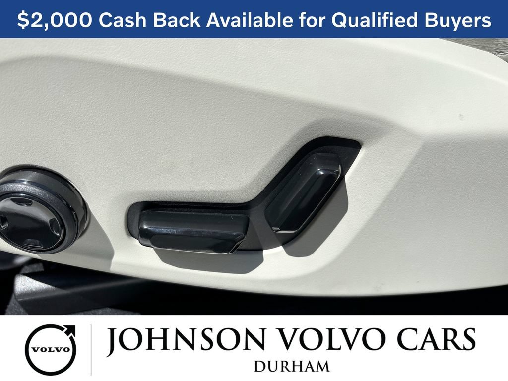 New 2026 Volvo XC60 T8 Ultra w/ Protection Package Premier AWD/4WD image 14