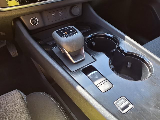 Used 2023 Nissan Rogue SV FWD image 8